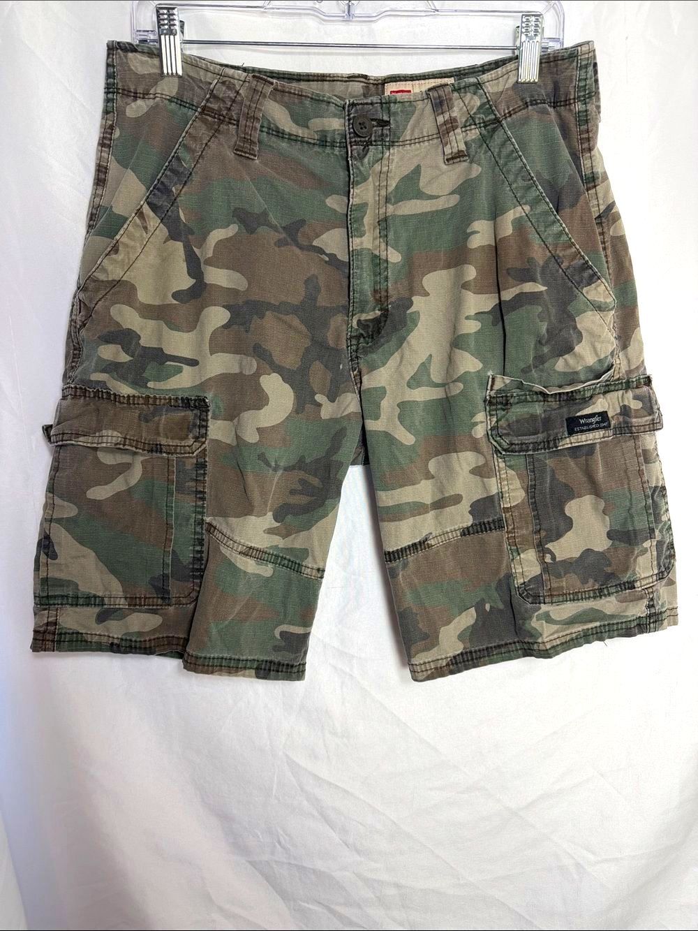 Wrangler Authentics Men's Relaxed Fit Camo Cargo Shorts Stretch 32 Gorpecore